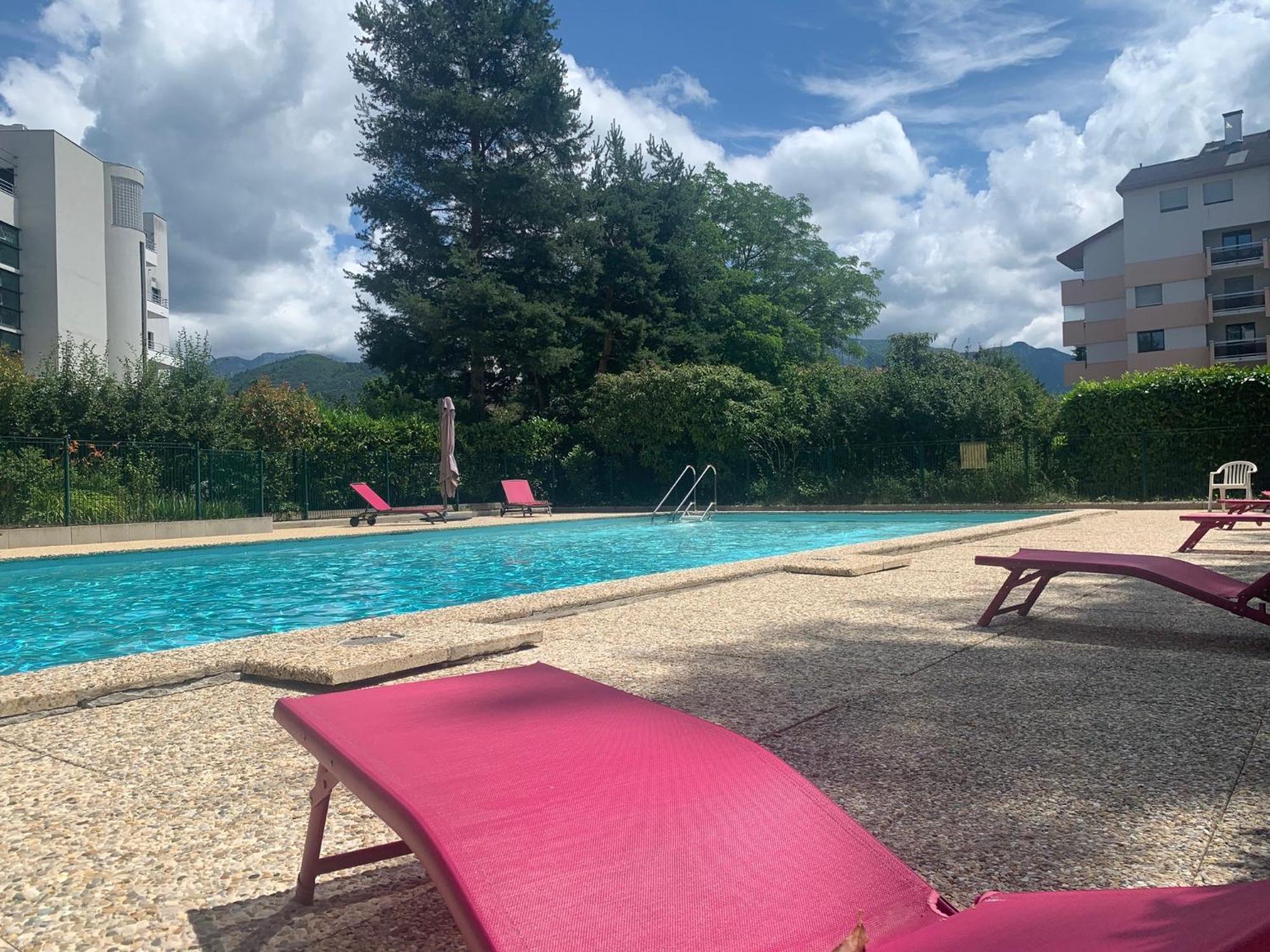 Kusmi Love Piscine Proche Du Lac Annecy Dış mekan fotoğraf