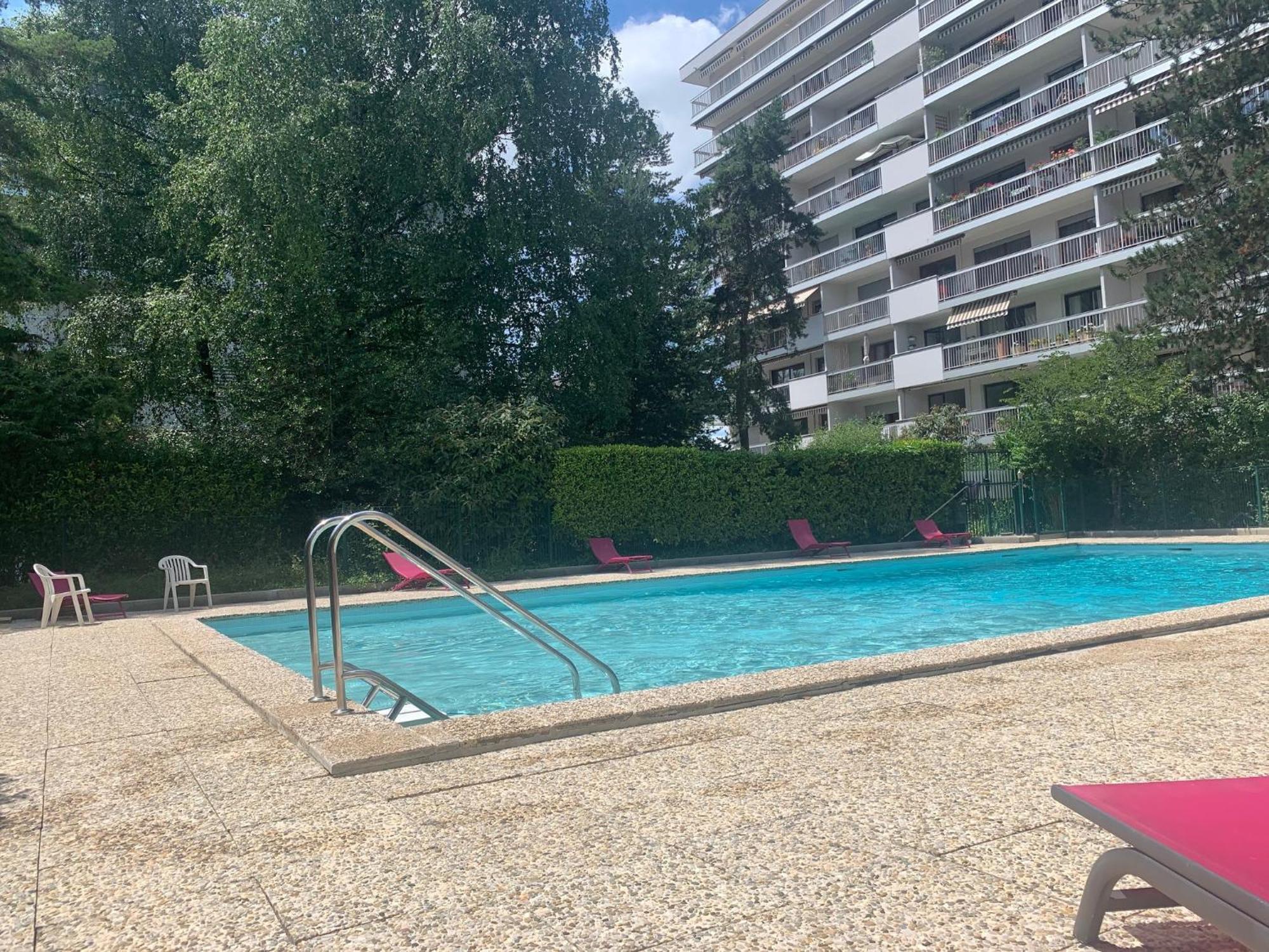 Kusmi Love Piscine Proche Du Lac Annecy Dış mekan fotoğraf
